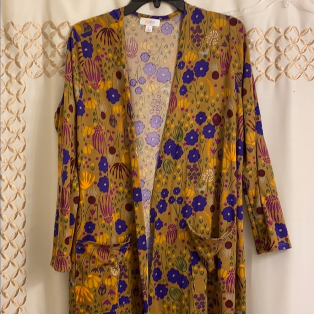 Lularoe Sarah floral print